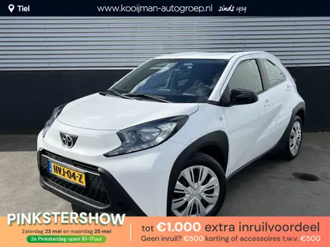 Toyota Aygo X 1.0 VVT-i S-CVT Play Automaat, Achteruitrij camera, navigatie Apple CarPlay/Android Au