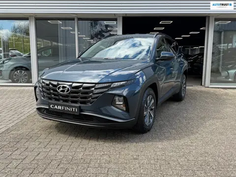 Hyundai Tucson 1.6 T-GDI MHEV Comfort 180 Pk | Navi-Carplay | Clima | Camera | Cruise | 17".