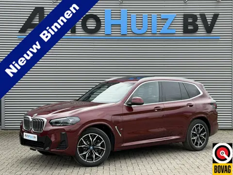BMW X3 xDrive30e High Executive M Sport Panoramadak Achteruitrijcamera Keyless Entry Carplay Stuurwi
