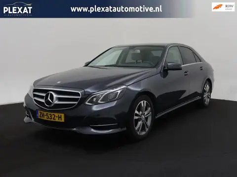 Mercedes-Benz E-klasse 250 Prestige Elegance Aut. | NIEUWSTAAT | Full Led | Trekhaak | Historie Voll