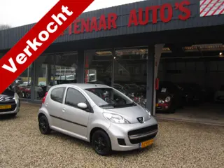 Peugeot 107 1.0-12V XS 5drs airco zeer mooi met airco apk 05-08-2026