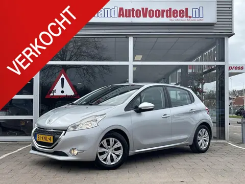 Peugeot 208 1.4 VTi Envy /Cruise/Clima/PDC/Navi/Onderhouds hist./Trekhaak/