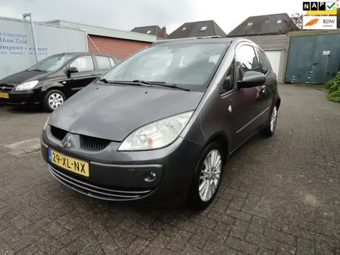 Mitsubishi Colt 1.3 AUT Invite (KM 110920 NAP LEER AIRCO)