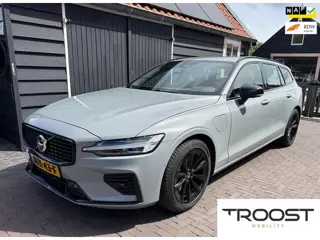 Volvo V60 2.0 T6 Plug-in hybrid AWD Plus Dark R-design|Trekhaak|360 Camera|Leer|Harman Kardon audio|