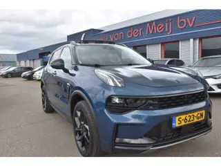 Lynk & Co 01 1.5 , PANORAMADAK  , RONDOM CAMERA  , PDC V+A , LED KOPL ,