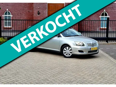 Toyota Avensis Wagon 1.8 VVTi Terra / Airco / Dealer onderhouden / Nap / Cruise