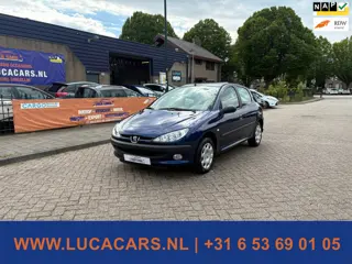 Peugeot 206 1.4-16V XT NIEUWE APK!