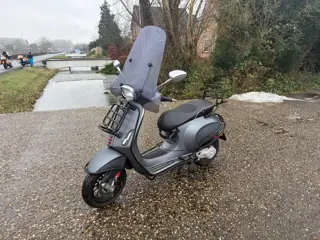 Vespa Snorscooter Sprint 50 met vele opties