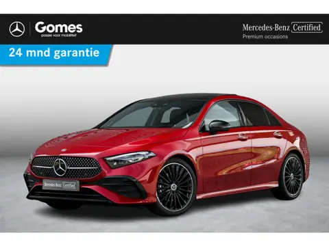Mercedes-Benz A-klasse Limousine 180 AMG | Rijassistentiepakket | Panoramadak | Stoelverwarming | Ac