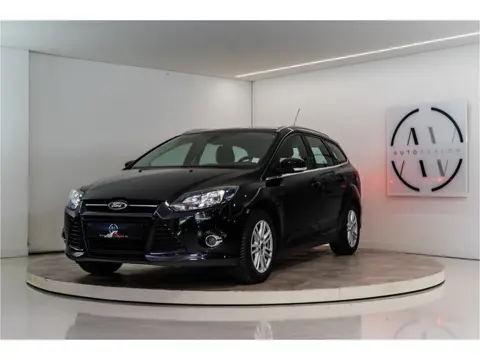 Ford FOCUS Wagon 1.0 EcoBoost Titanium 126PK | NL AUTO+NAP | Airco | Trekhaak | Cruise | Parkpilot