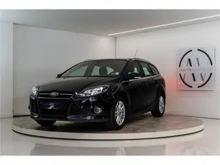 Ford FOCUS Wagon 1.0 EcoBoost Titanium 126PK | NL AUTO+NAP | Airco | Trekhaak | Cruise | Parkpilot