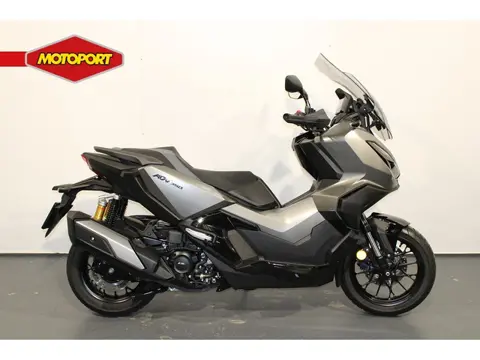 Honda ADV 350 A (bj 2025)