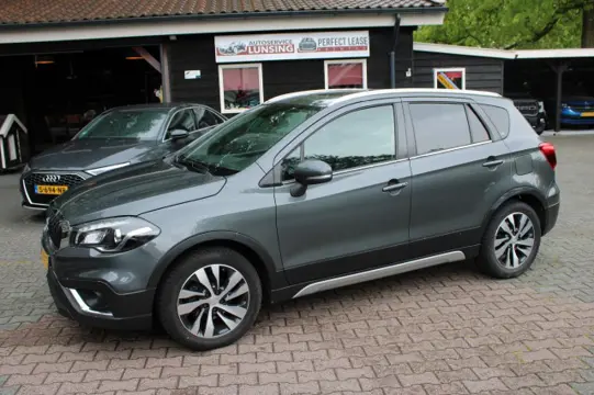 SUZUKI SX4 S-Cross 1.4 BoosterJet Stijl - pano camera trekhaak 
