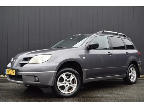 Mitsubishi Outlander Sport 2.0 Invite+ ECC | Pioneer Audio | Trekhaak | 16 Inch LMV