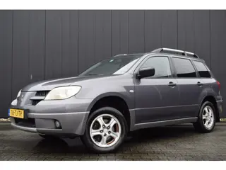 Mitsubishi Outlander Sport 2.0 Invite+ ECC | Pioneer Audio | Trekhaak | 16 Inch LMV