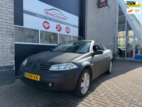 Renault Mégane Coupé-Cabriolet 1.6-16V Privilège Luxe Met JAAR APK