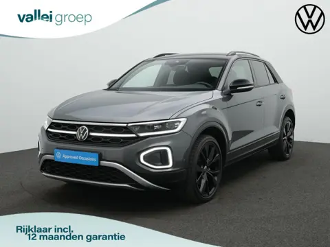 Volkswagen T-Roc 1.5 TSI 150 pk DSG Style | Beats | IQ Light | Achteruitrijcamera | Stoelverwarming 