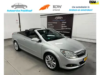 Opel Astra TwinTop 1.6 Temptation HALF-LEDER / LM VELGEN
