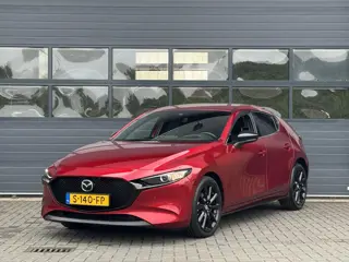 MAZDA 3 2.0 E-SKYACTIV-G M HYBRID 150 HOMURA I AUTOMAAT I P-CAMERA I ADAPTIVE CRUISE CONTROL I STOEL