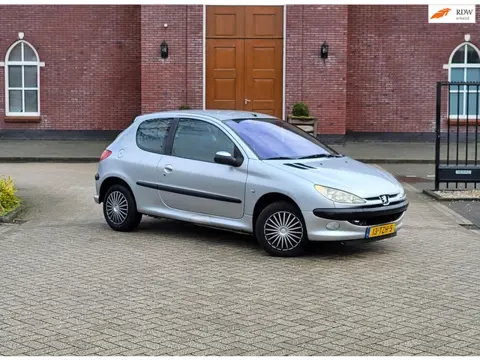 Peugeot 206 1.1 XR Challenge / Airco / Elekrische ramen