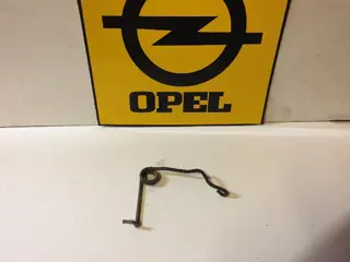 Veer motorkapslot Opel Kadett C 8971981