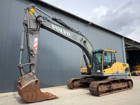Volvo EC210C L (bj 2008)