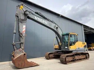 Volvo EC210C L (bj 2008)