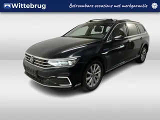 Volkswagen Passat Variant 1.4 TSI PHEV GTE / AUTOMAAT/ PANO/ TREKHAAK/ ACC/ STUUR+STOELVERWARM./ MEM