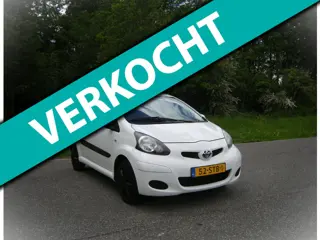 Toyota Aygo 1.0-12V Comfort . 5 Drs . Airco . Elec ramen . Audio . enz