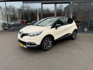 RENAULT CAPTUR 0.9 TCE Helly Hansen,Leer,Clima,Camera,Trekhk,Stoelverw,Keyless,Navi,Cruise