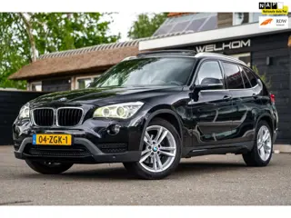 BMW X1 SDrive20i Upgrade Edition I Panoramadak I Leder I Trekhaak I NAP