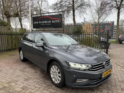 Volkswagen Passat Variant 2.0 TDI Highline Pano Led Camera Cruise-con