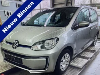Volkswagen e-Up! e-up! Km 40.000 nwe type accu WLTP-actieradius van ongeveer 260 kilometer.