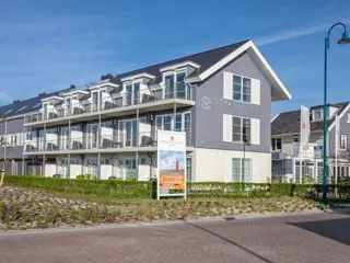 Royale gelijkvloers Duynsuite vlakbij dorpscentrum en strand