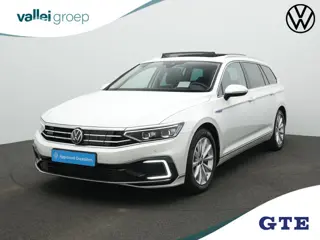 Volkswagen Passat Variant 1.4 TSI eHybrid 218 pk GTE | Panoramadak | Trekhaak | Discover Pro | 360 c
