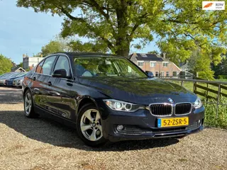 BMW 3-serie 320d High Executive | " 158.000 KM '' + Cruise + Airco + Navi Nu € 10.975,-!!!