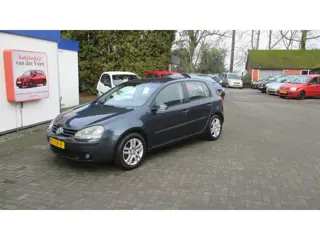 Volkswagen Golf 1.6 FSI Trendline