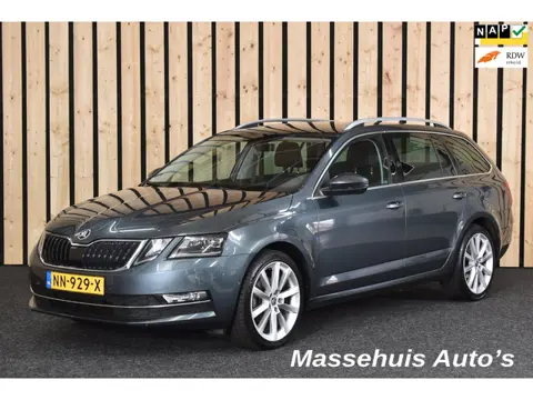 Skoda Octavia Combi 1.0 TSI Greentech Style Business Trekhaak CarPlay 151dkm Clima Cruise PDC LED 1e