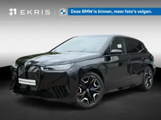 BMW iX xDrive40 High Executive | Glazen panoramadak Sky Lounge | Driving Assistant Professional | HI