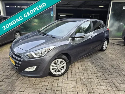Hyundai I30 1.6 GDi GO! 2016 | 2E EIGENAAR | 12MND GARANTIE | NAVI | CAMERA | CRUISE |