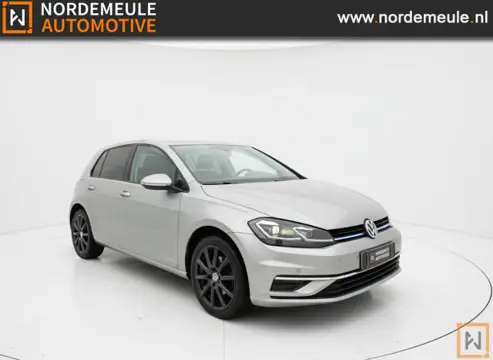 VOLKSWAGEN GOLF 1.0 TSI COMFORTLINE, Xenon, Clima, ACC