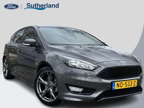Ford Focus 1.0 Ecoboost ST-Line 125pk Achteruitrijcamera | 18 inch velgen | Voorruitverwarming | App