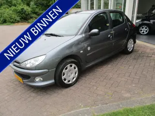 Peugeot 206 1.4 Génération Nette Auto! Kilometerstand Nap!