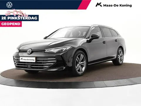 Volkswagen Passat Variant 1.5 eHybrid 204pk PHEV DSG Business · Camera · Elek. Voorstoelen + Massage