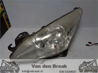 Peugeot 3008 2009-2013 Koplamp links