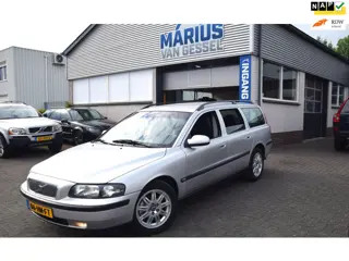 Volvo V70 2.4 Comfort-Line Automaat 140 pk