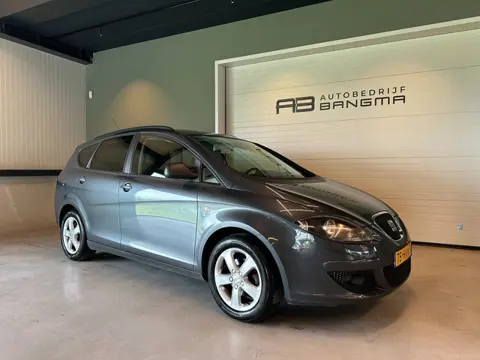 Seat Altea XL 1.6 CLUBSTYLE-uitv|AIRCO|CRUISE CONTROL|VELGEN|TREKHAAK|ISOFIX|BLUETOOTH|PARKEERSENSOR