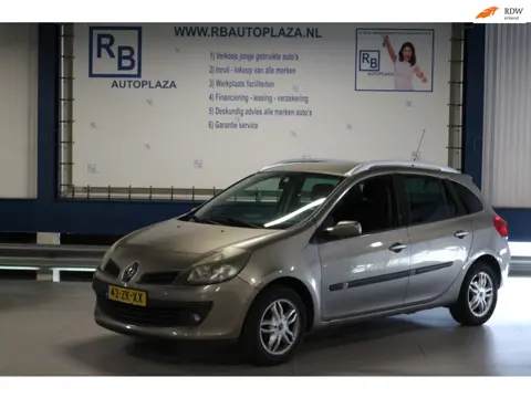 Renault Clio Estate 1.6-16V Dynamique / 2e EIG / NAP / APK 2027 ! ! !
