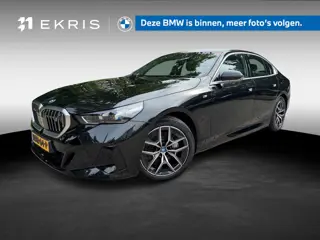 BMW i5 eDrive40 | M Sportpakket | Comfort Pack | Trekhaak met elektrisch wegklapbare kogel | Glazen 