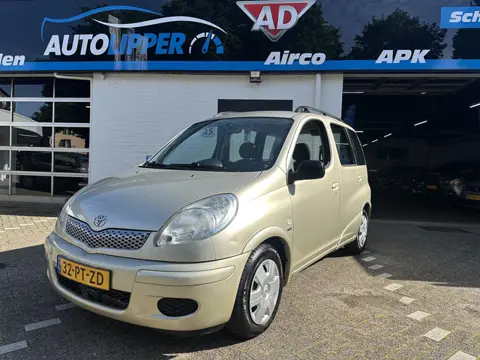 Toyota Yaris Verso 1.3 VVT-i Sol /Airco/Trekhaak/All season/Nieuwe apk